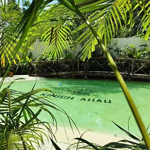 https://kinich-ahau.quintano-roohotels.com